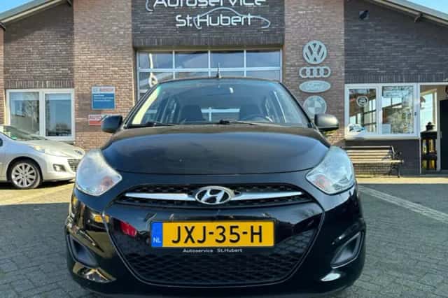 Hyundai i10 (2011) thumbnail 2