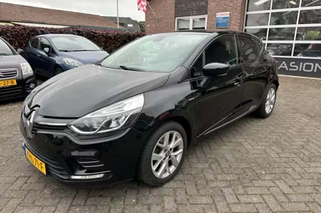 Renault Clio (2018) thumbnail 3