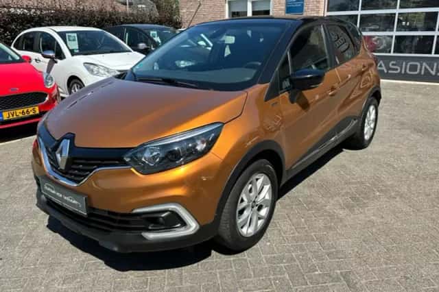 Renault Captur (2020) thumbnail 3
