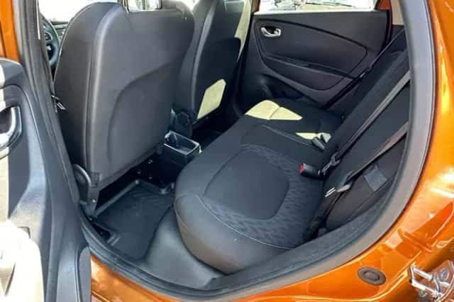 Renault Captur (2020) thumbnail 5
