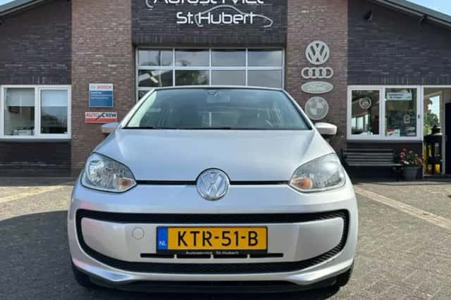Volkswagen Up! (2016) thumbnail 2