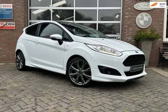 Ford Fiesta (2016) thumbnail 1