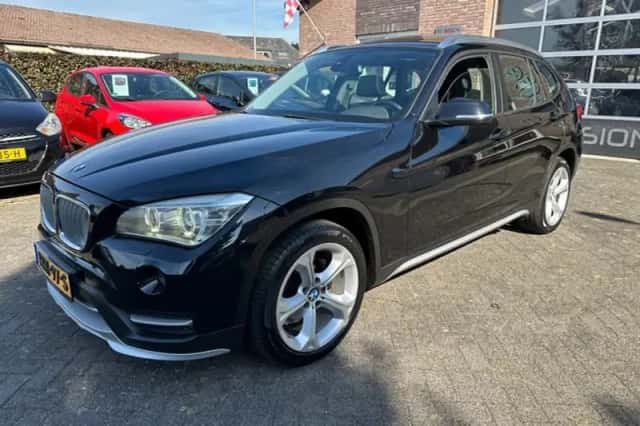 BMW X1 (2014) thumbnail 4