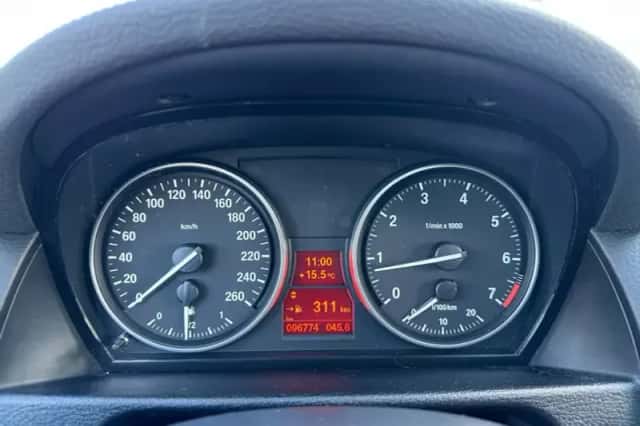 BMW X1 (2014) thumbnail 5