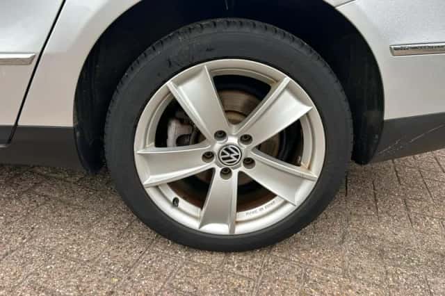 Volkswagen Passat (2010) thumbnail 4