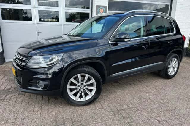 Volkswagen Tiguan (2013) thumbnail 1