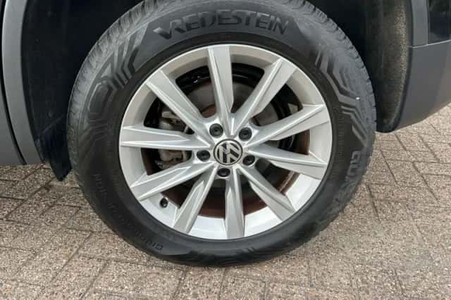 Volkswagen Tiguan (2013) thumbnail 5