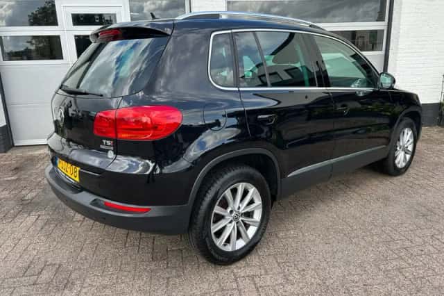 Volkswagen Tiguan (2013) thumbnail 6