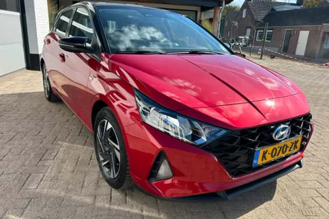 Hyundai i20 (2021) thumbnail 4