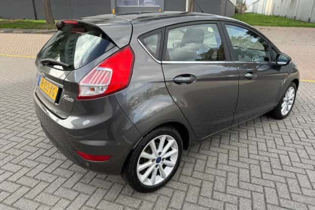 Ford Fiesta (2017) thumbnail 5