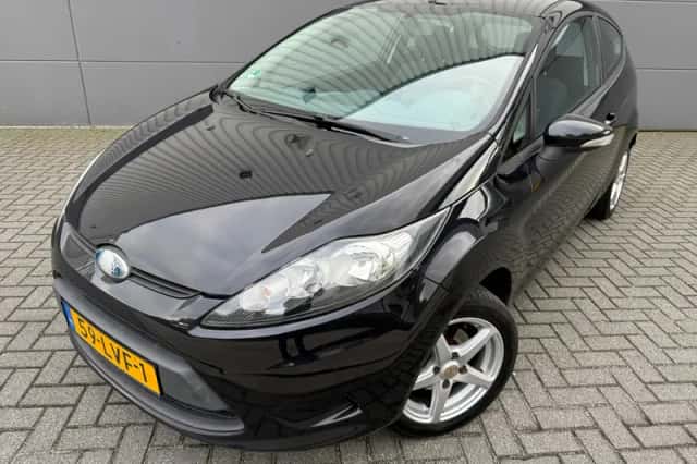 Ford Fiesta (2010) thumbnail 1