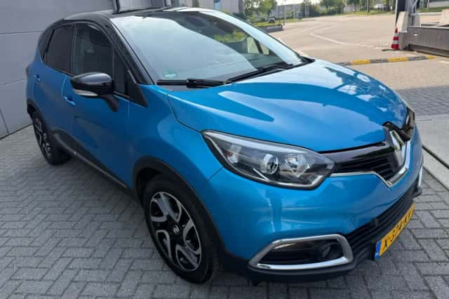 Renault Captur (2016) thumbnail 3