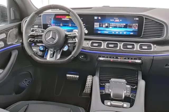 Mercedes-Benz GLE (2025) thumbnail 5