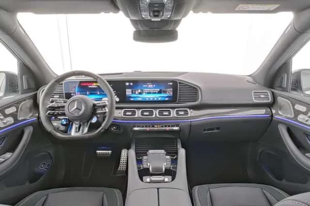 Mercedes-Benz GLE (2025) thumbnail 6