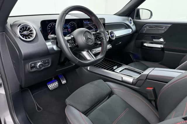 Mercedes-Benz GLB-Klasse (2025) thumbnail 2