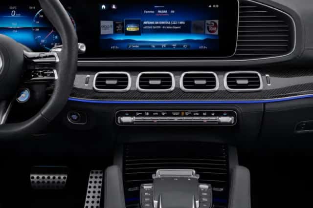 Mercedes-Benz GLE (2025) thumbnail 6