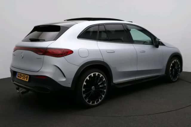 Mercedes-Benz EQE (2025) thumbnail 3