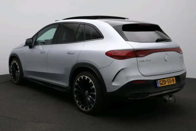 Mercedes-Benz EQE (2025) thumbnail 5