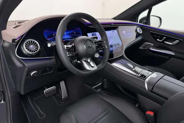 Mercedes-Benz EQE (2026) thumbnail 2