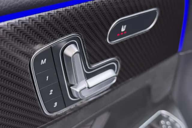 Mercedes-Benz GLB-Klasse (2024) thumbnail 4