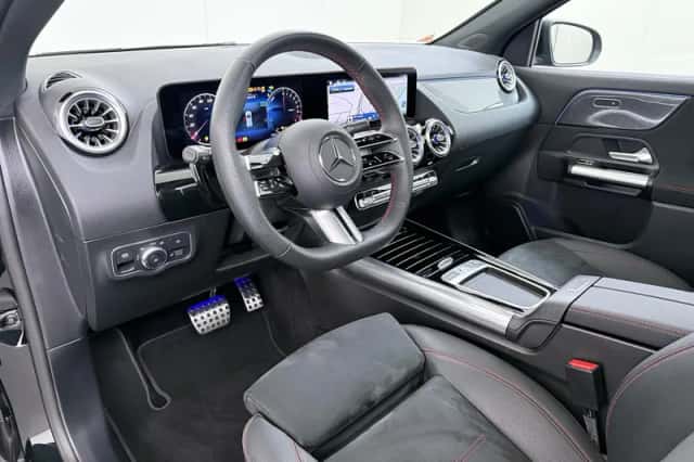 Mercedes-Benz GLA-Klasse (2025) thumbnail 2