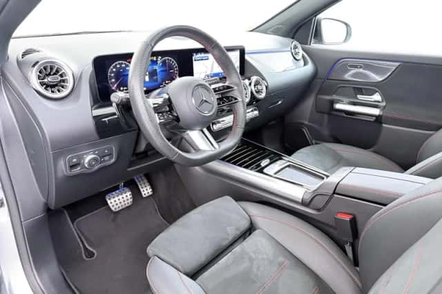 Mercedes-Benz GLA-Klasse (2025) thumbnail 2