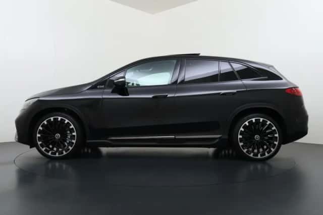 Mercedes-Benz EQE (2025) thumbnail 3