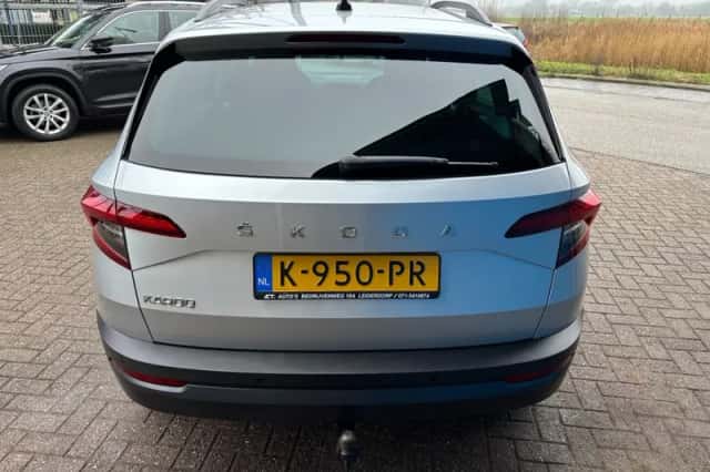 Škoda Karoq (2021) thumbnail 4