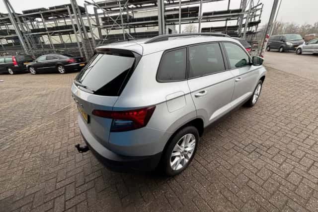 Škoda Karoq (2021) thumbnail 5