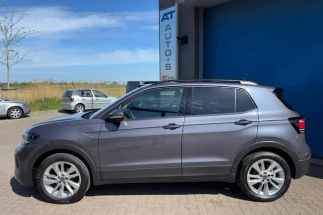 Volkswagen T-Cross (2024) thumbnail 2