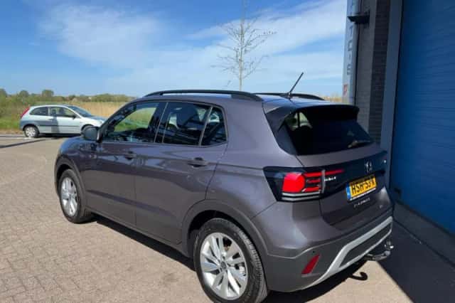 Volkswagen T-Cross (2024) thumbnail 3