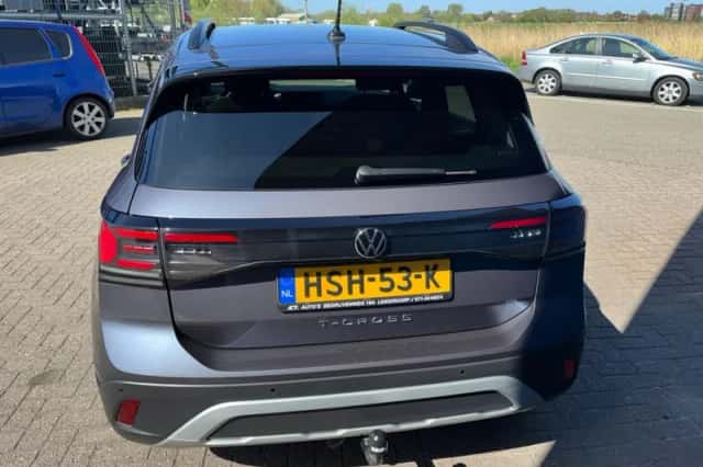 Volkswagen T-Cross (2024) thumbnail 4