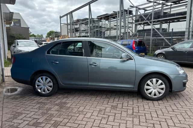 Volkswagen Jetta (2007) thumbnail 6