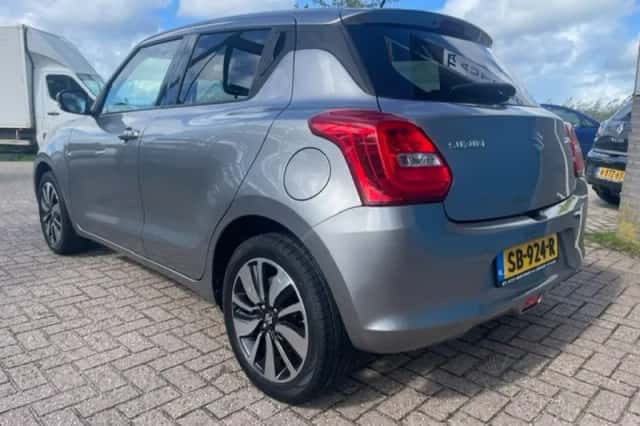 Suzuki Swift (2018) thumbnail 3