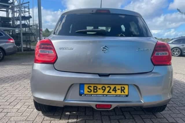 Suzuki Swift (2018) thumbnail 4