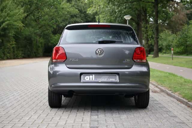 Volkswagen Polo (2014) thumbnail 5