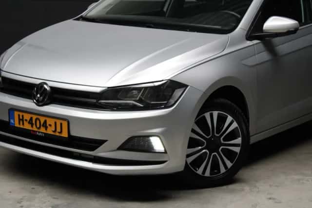 Volkswagen Polo (2019) thumbnail 2