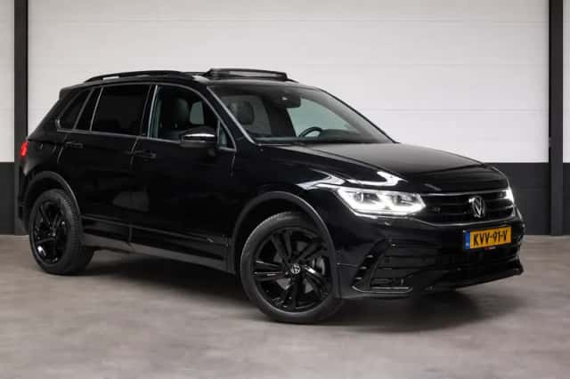 Volkswagen Tiguan (2022) thumbnail 3