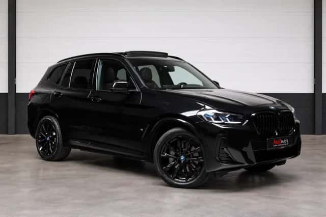 BMW X3 (2023) thumbnail 5