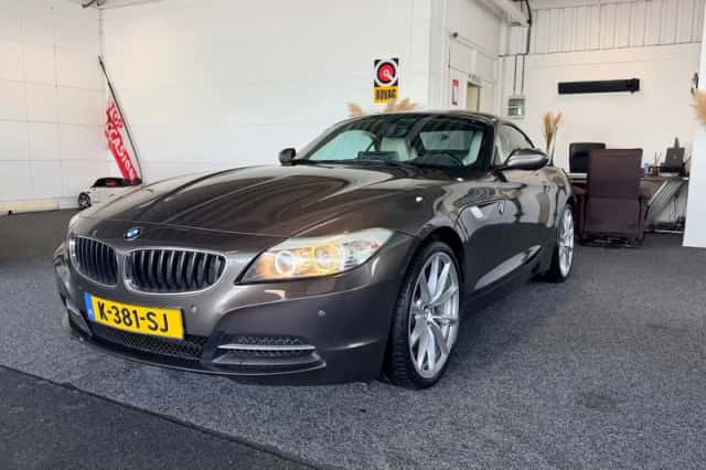 BMW Z4 (2009) thumbnail 1