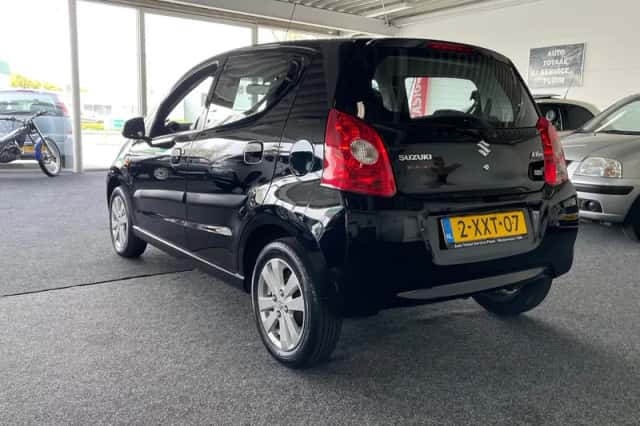 Suzuki Alto (2014) thumbnail 5
