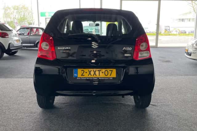 Suzuki Alto (2014) thumbnail 6