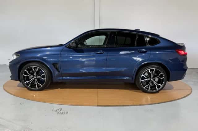 BMW X4 (2021) thumbnail 3