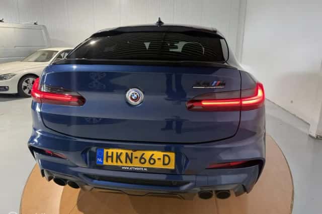 BMW X4 (2021) thumbnail 4
