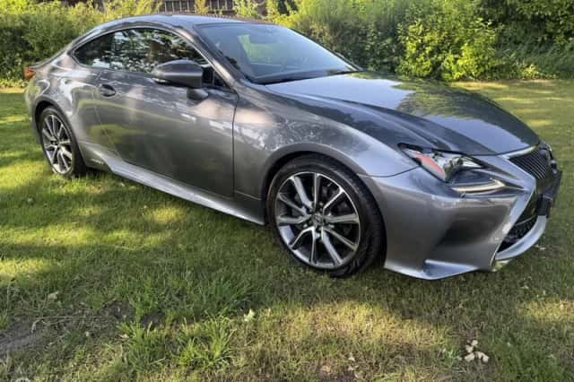 Lexus RC (2017) thumbnail 4
