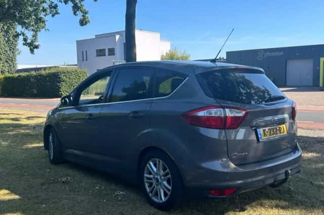 Ford C-Max (2013) thumbnail 3
