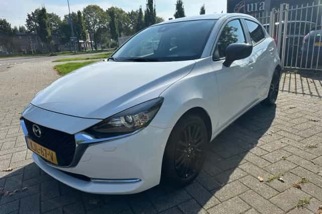 Mazda 2 (2023) thumbnail 2