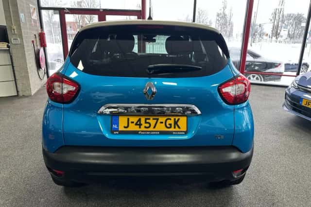 Renault Captur (2016) thumbnail 6