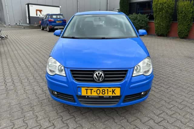 Volkswagen Polo (2005) thumbnail 5