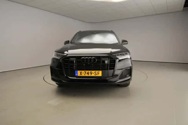 Audi Q7 (2024) thumbnail 5